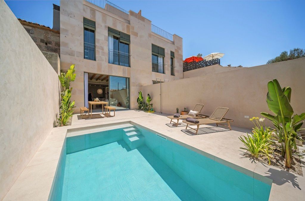 Property photo 1 of 13 Exterior And Pool