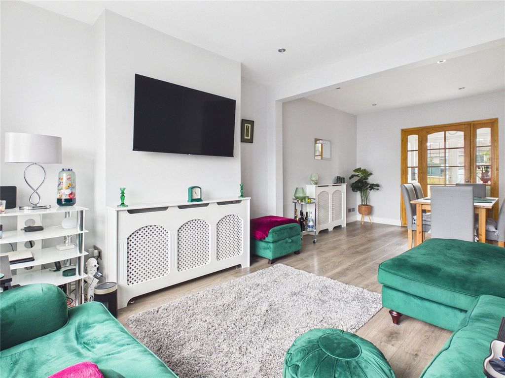 Property photo 1 of 21 Picture No. 06