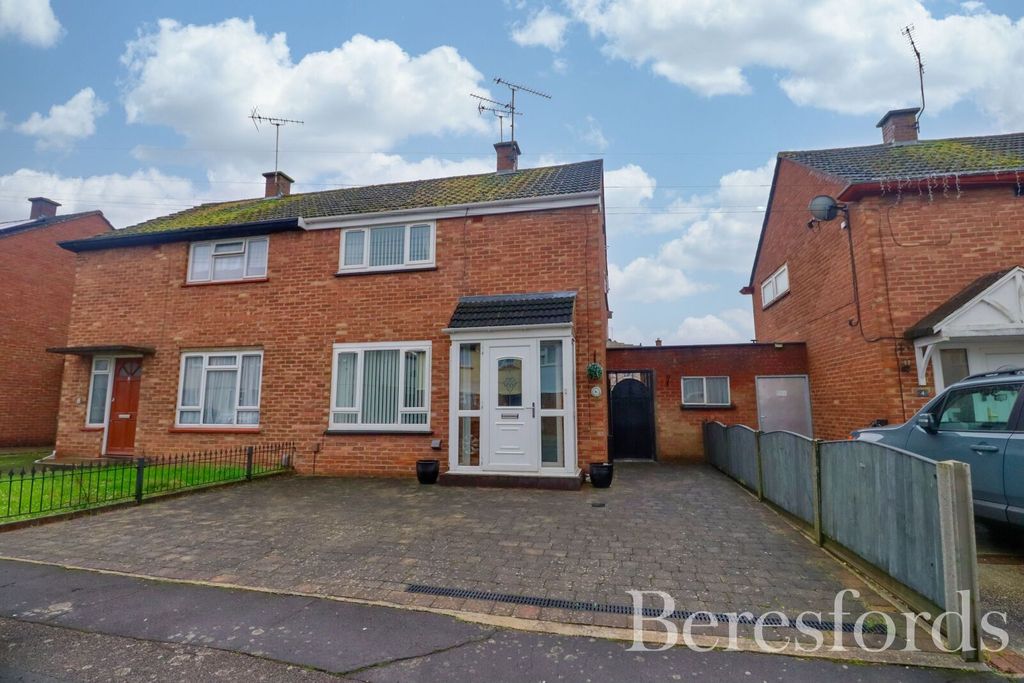 Property photo 1 of 16 Front