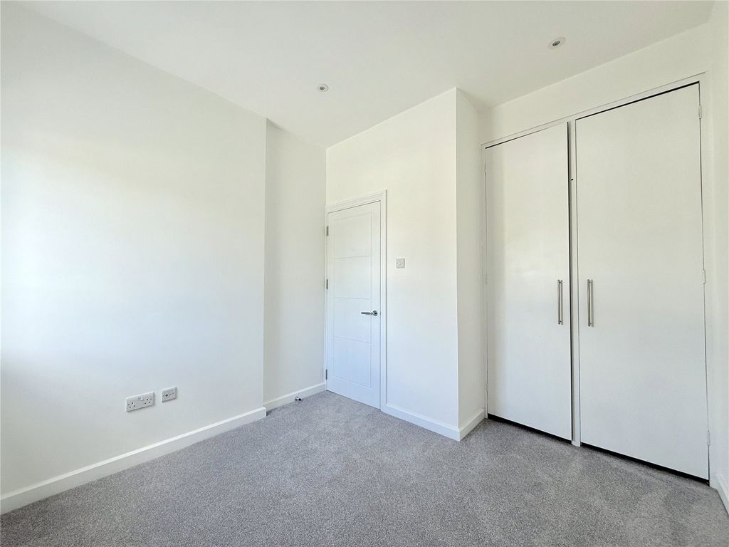 Property photo 3 of 10 Picture No. 11