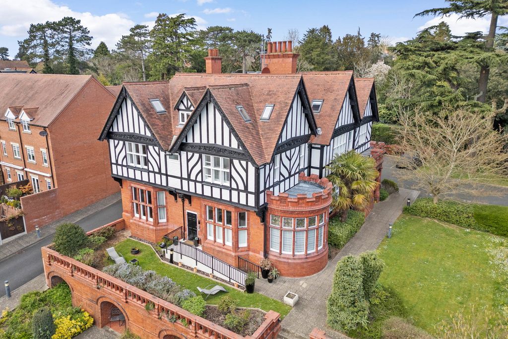 Property photo 1 of 14