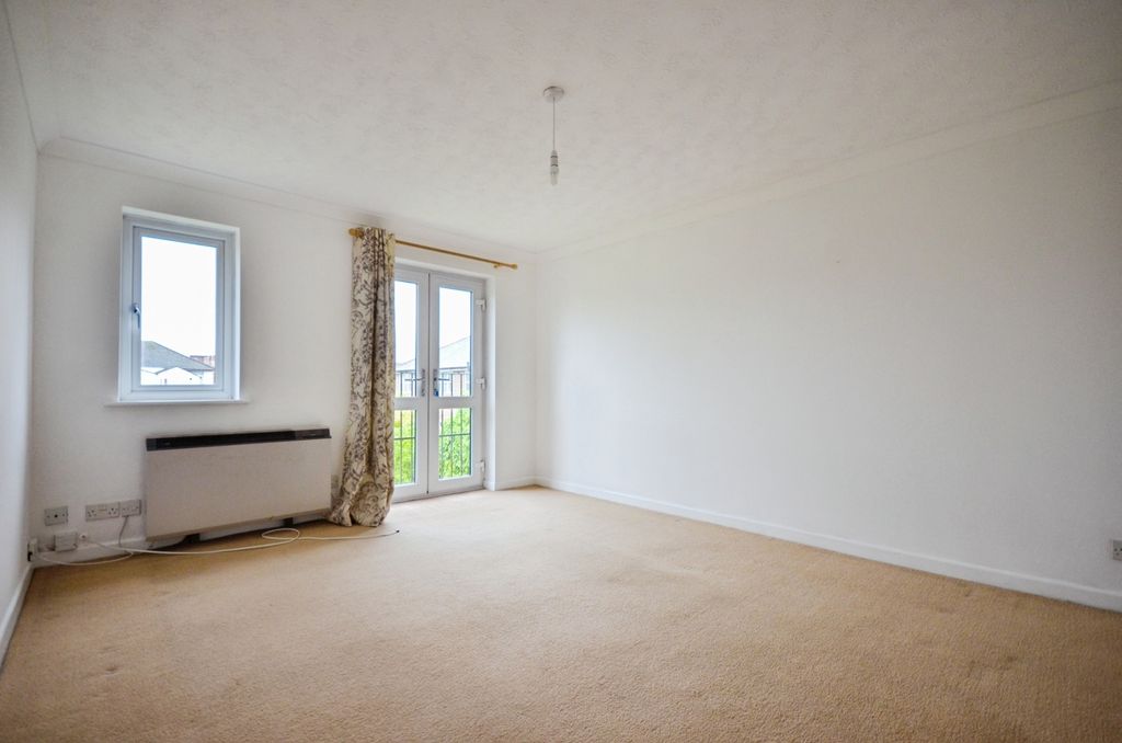 Property photo 2 of 17 Photo
