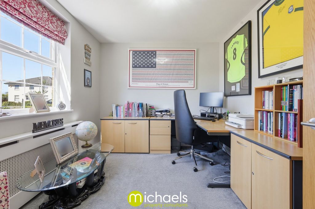 Property photo 3 of 32