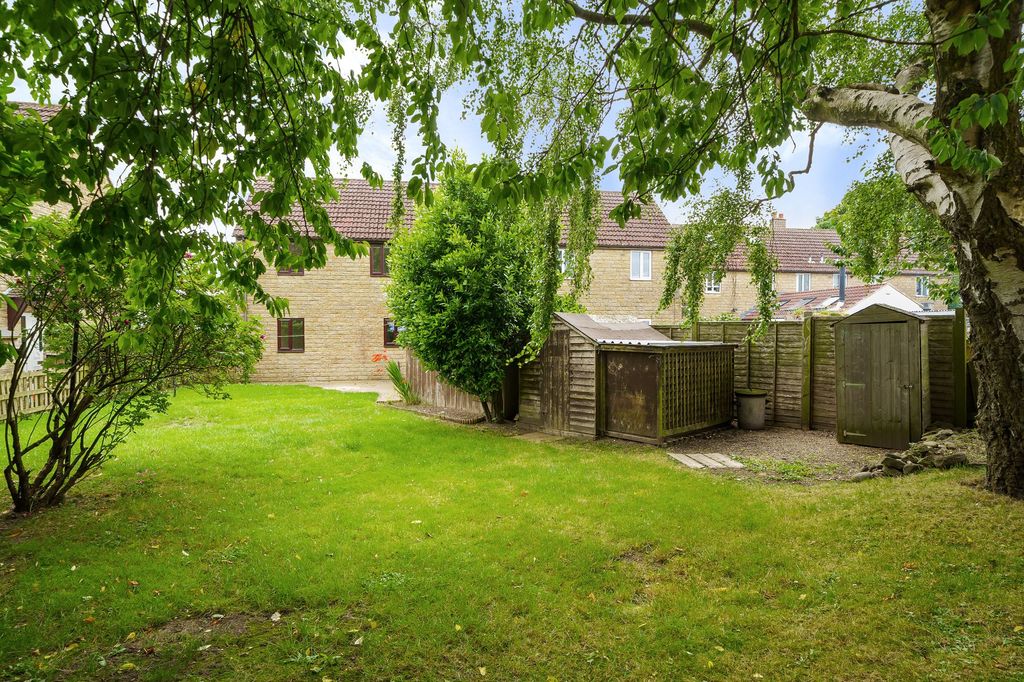 Property photo 3 of 21
