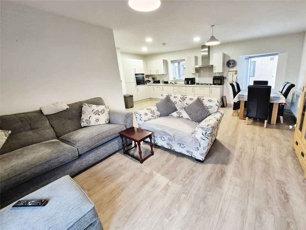 Property photo 3 of 14 Living Area