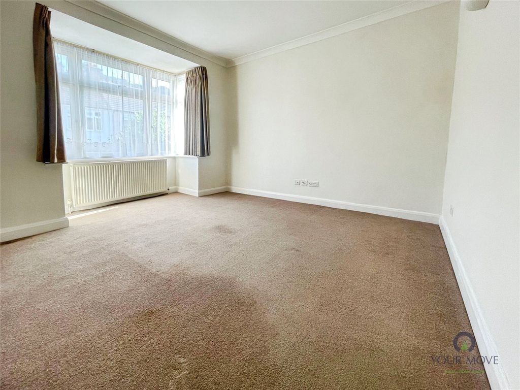 Property photo 2 of 9 Picture No. 30