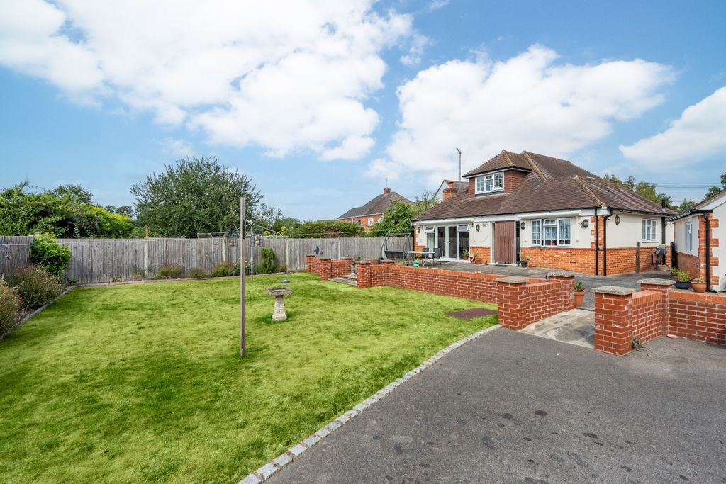 Property photo 2 of 13