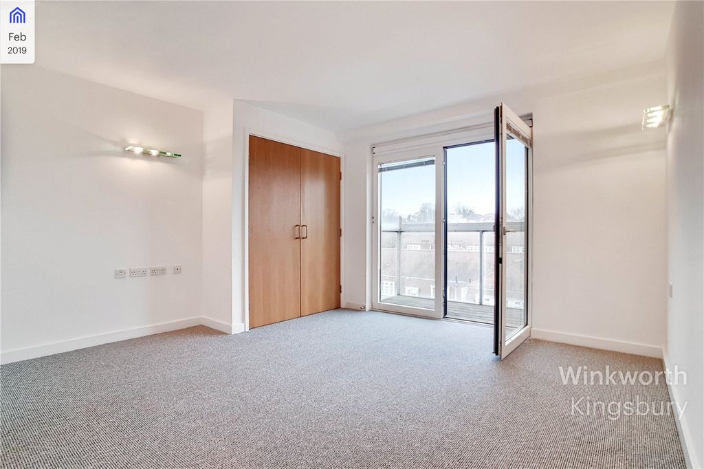 Property photo 3 of 12 Picture No. 04