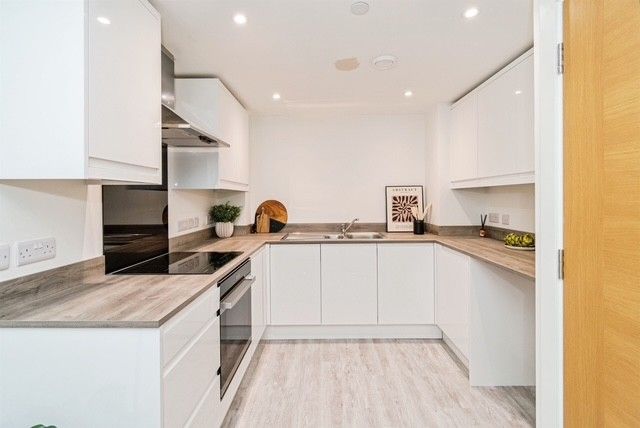 Property photo 2 of 16