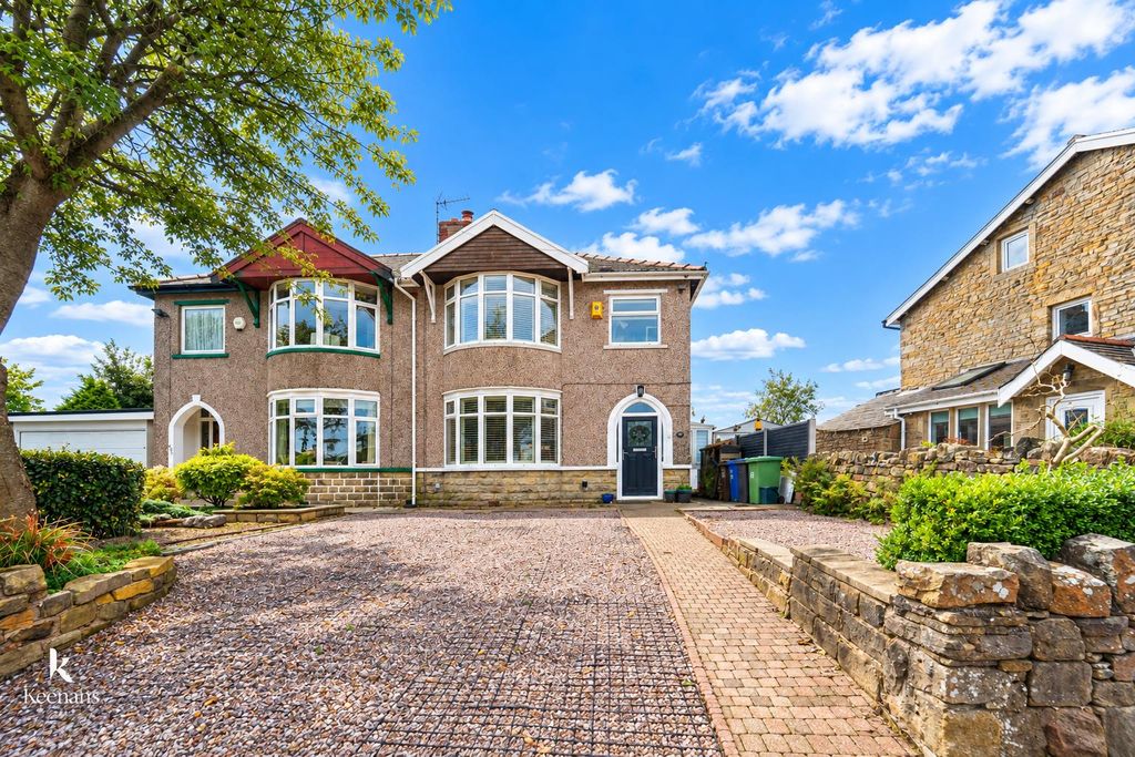 Property photo 2 of 44 Sunlit Suburban Semi-Detached Home.Png