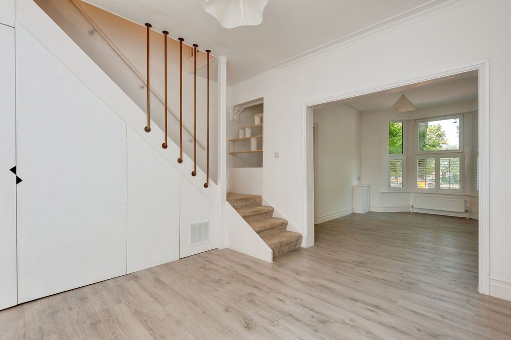 Property photo 3 of 21 Pbox-Img.Jpg