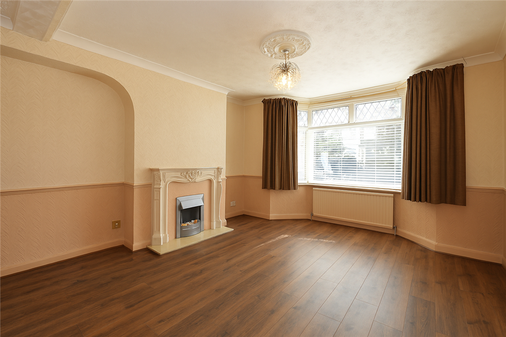Property photo 3 of 11 Lounge/Dining Room