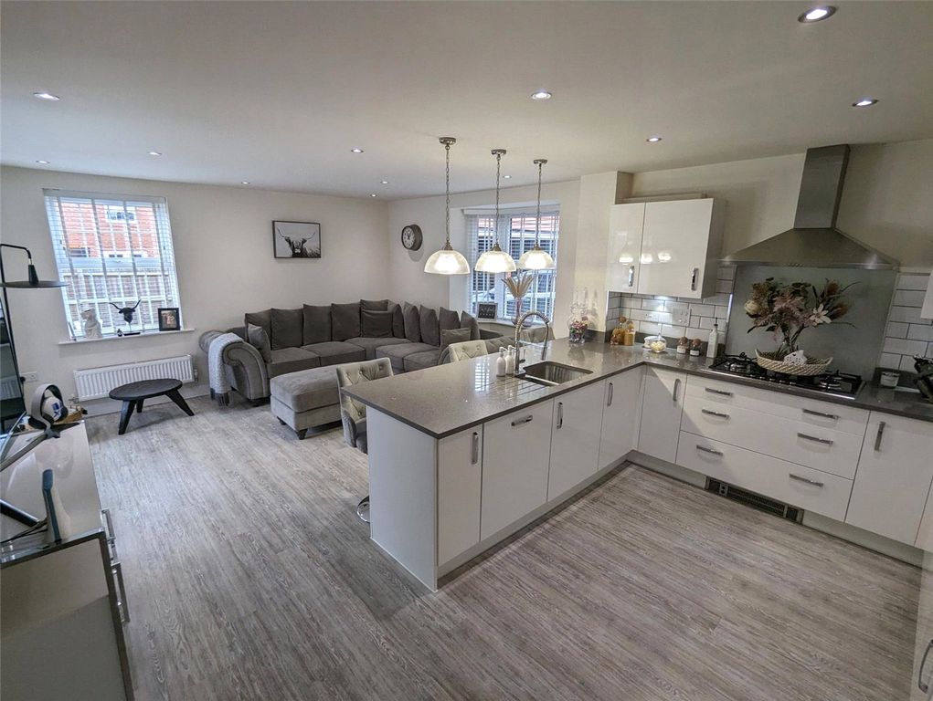 Property photo 3 of 32 Kitchen/Family Room