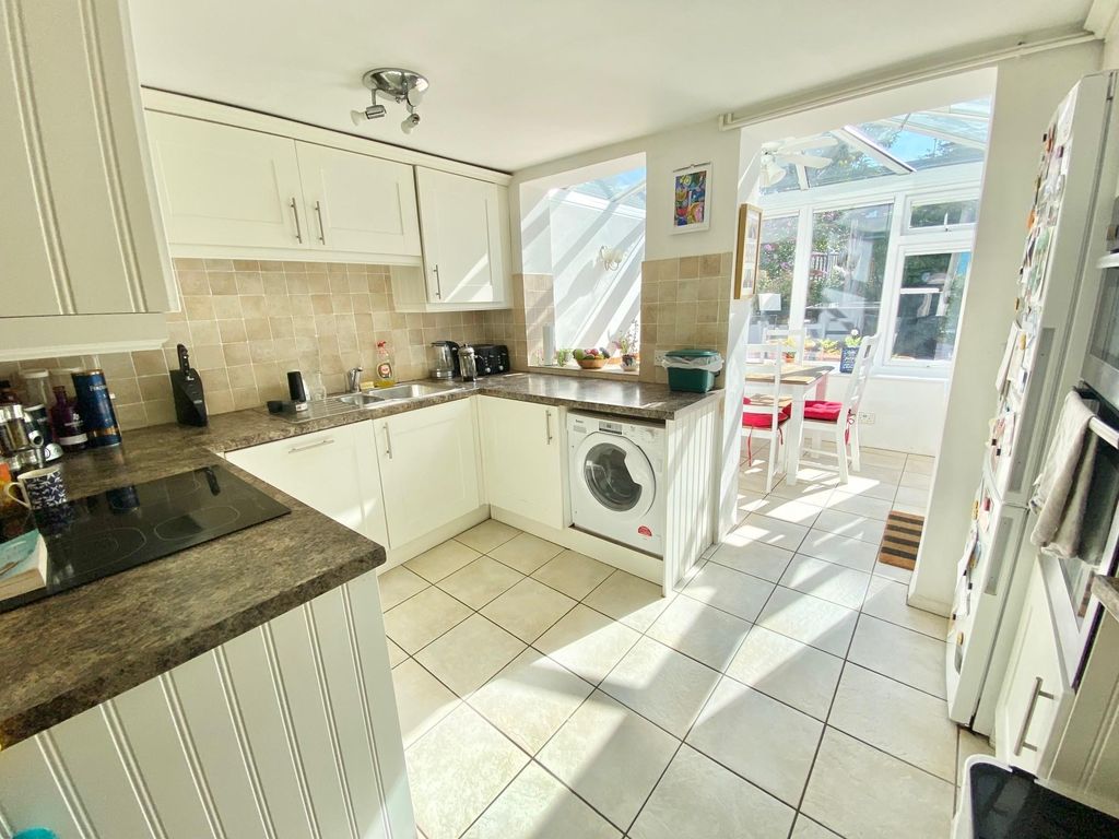 Property photo 1 of 16 Kitchen