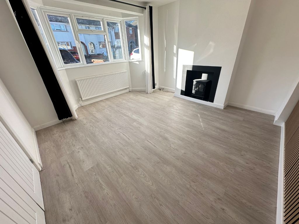 Property photo 2 of 14 4735171