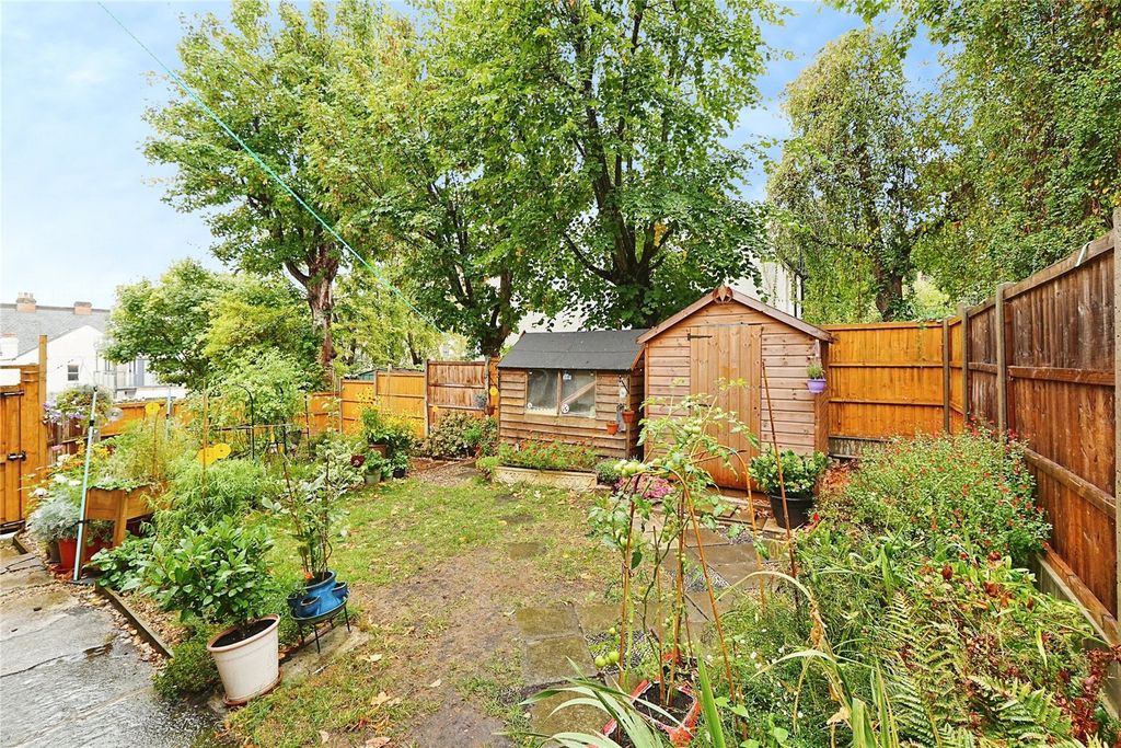 Property photo 3 of 15 Picture No. 34