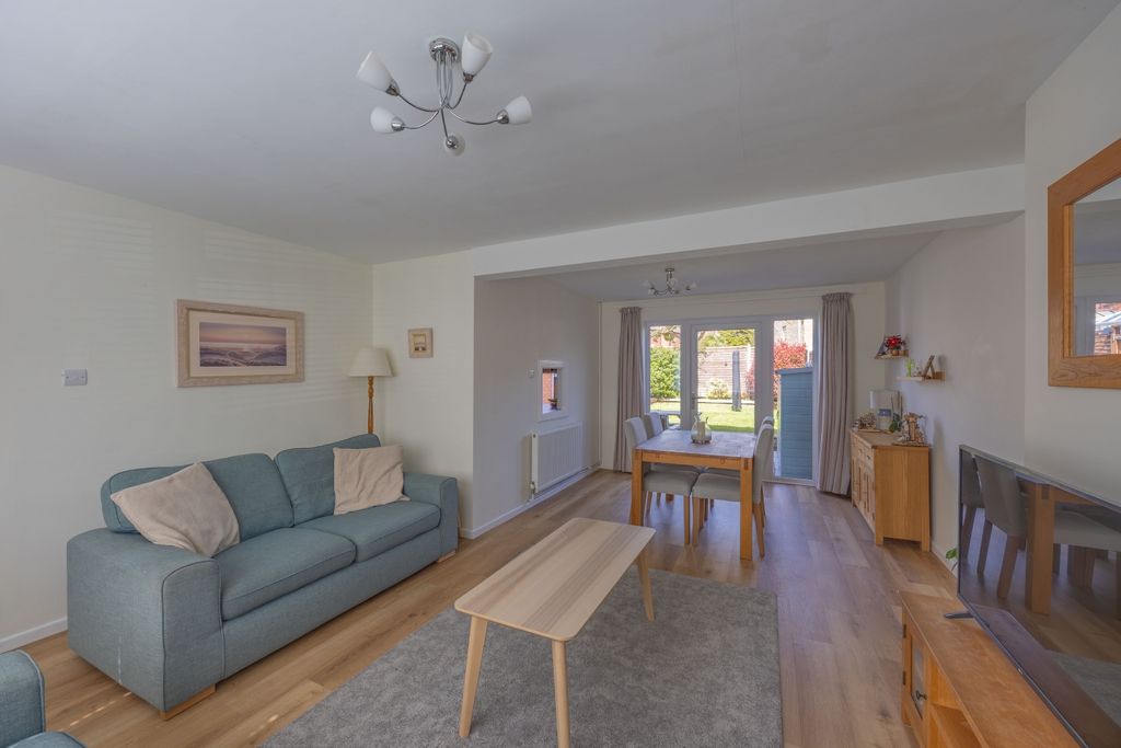 Property photo 3 of 17 Ewemove Taunton Blackdown View (5)