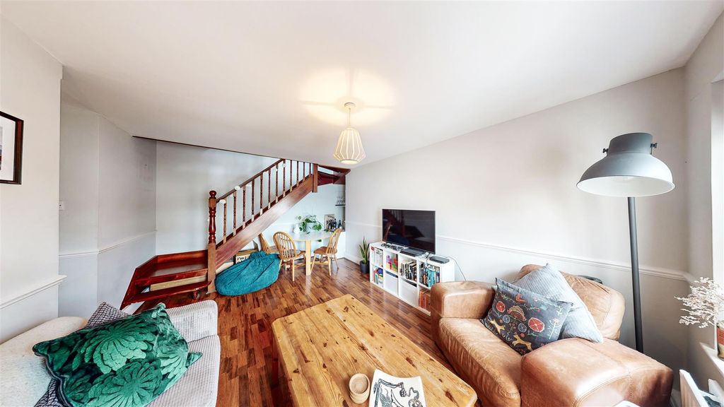 Property photo 1 of 14 Flat 4, Sam Hellen Court - 4Szx4Wrz83Colphkjxfu.Jp