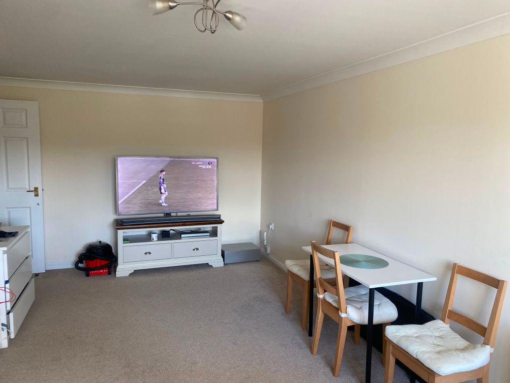 Property photo 2 of 6