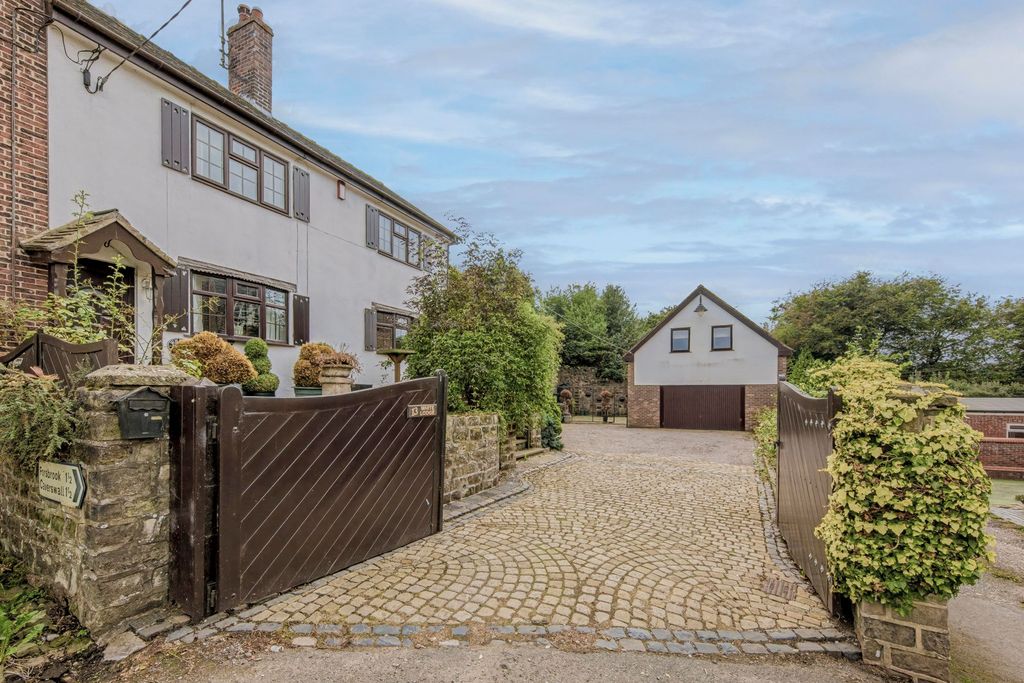 Property photo 2 of 57