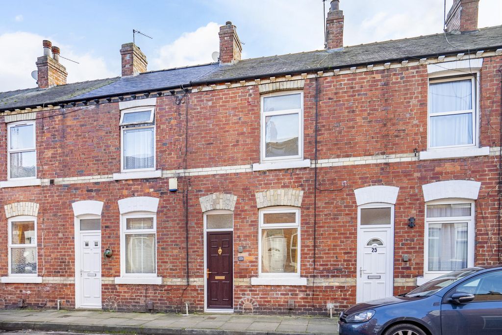 Property photo 1 of 11 Front (Exterior)