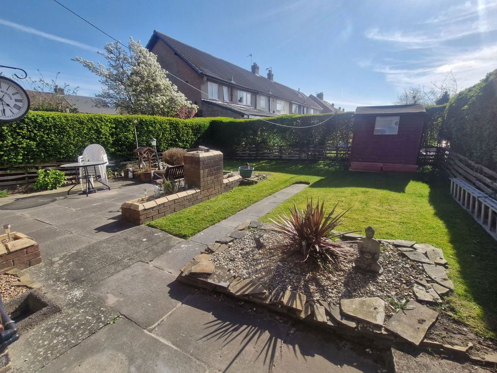 Property photo 2 of 17