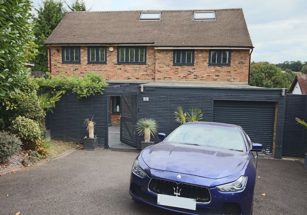 Property photo 1 of 1