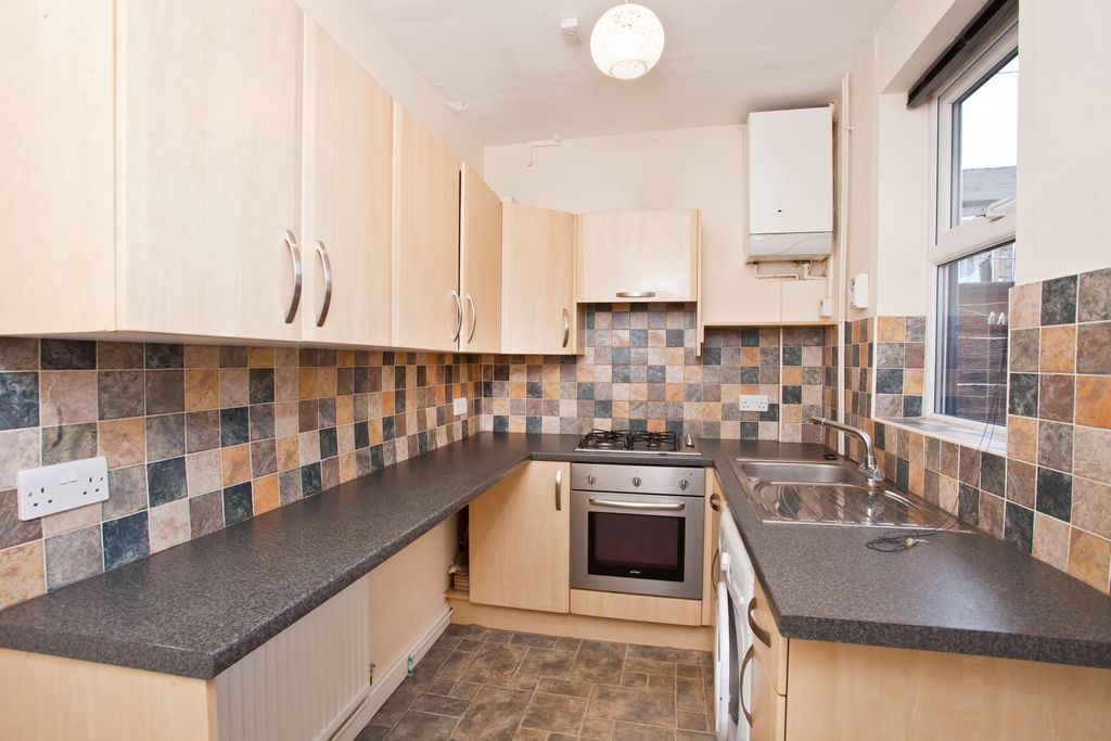 Property photo 2 of 8