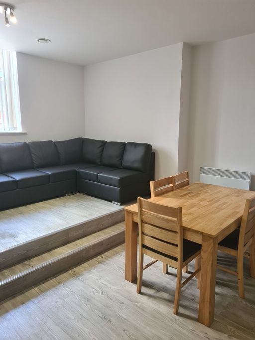 Property photo 2 of 10 Jpg