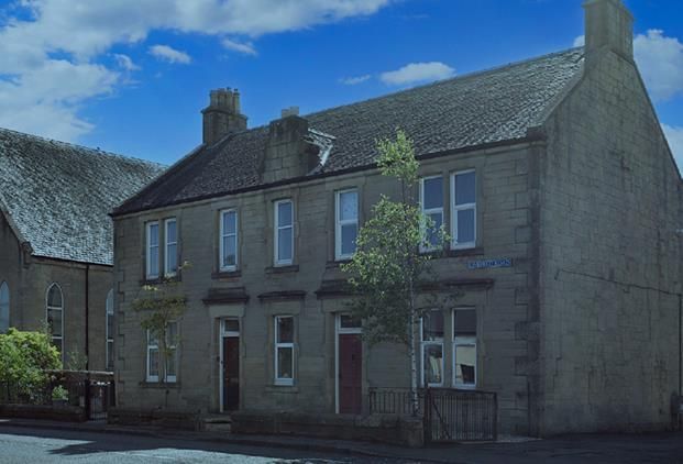 Property photo 1 of 2