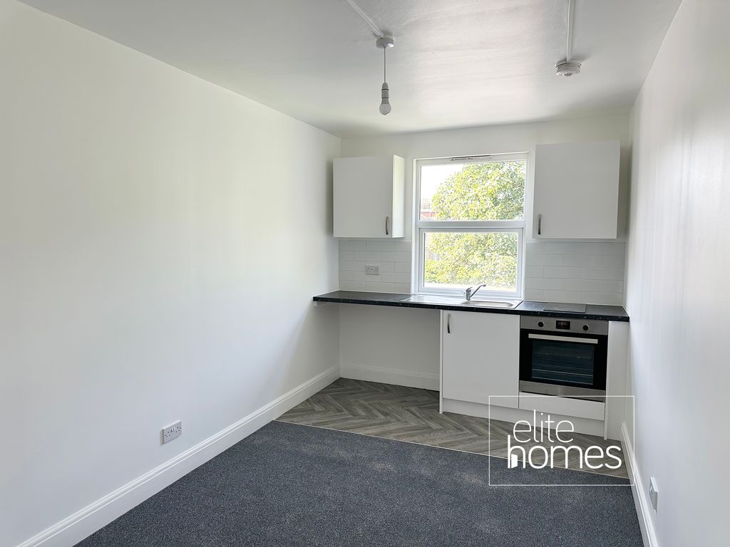 Property photo 1 of 3