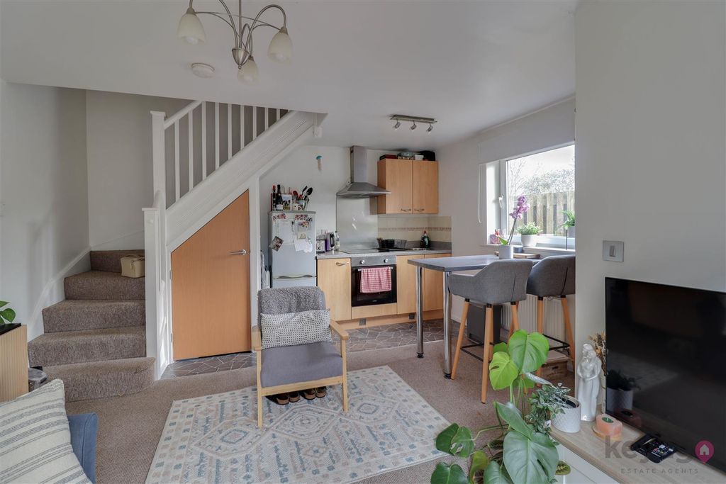 Property photo 2 of 13 Img_2930-Img_2932.Jpg