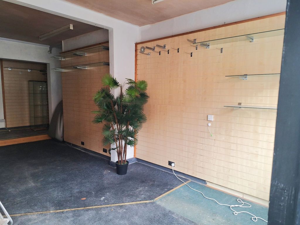 Property photo 2 of 5