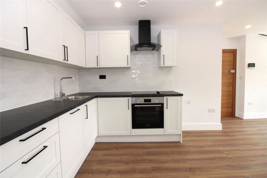 Property photo 2 of 5 Kitchen