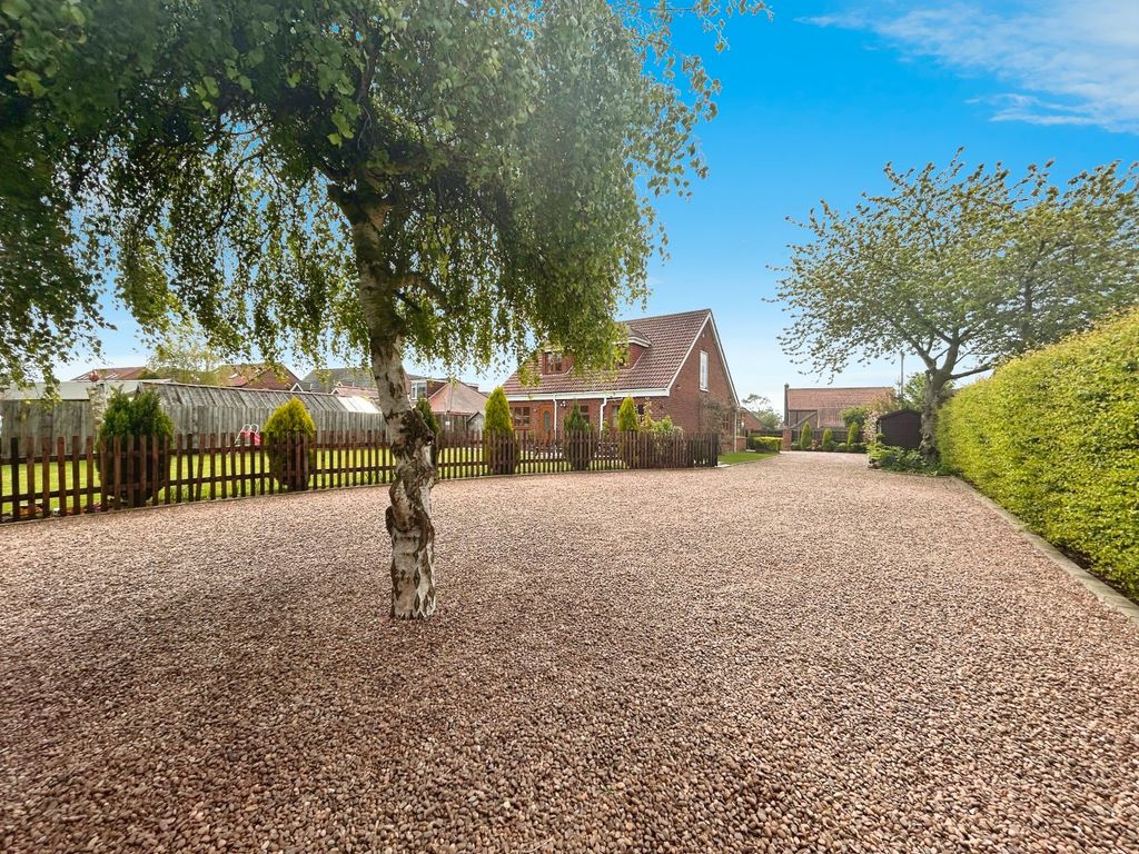 Property photo 3 of 38 Driveway