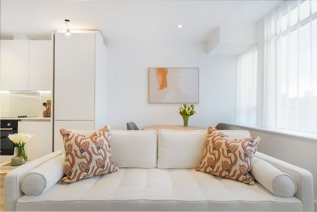 Property photo 2 of 10 Picture No. 03