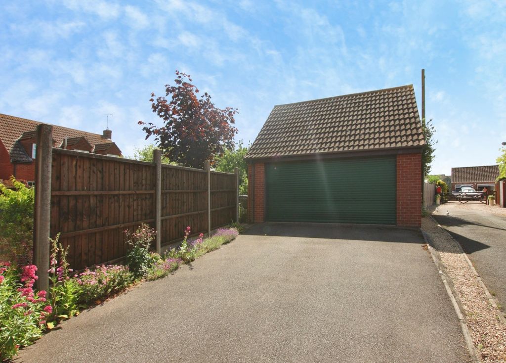 Property photo 2 of 21 5075742