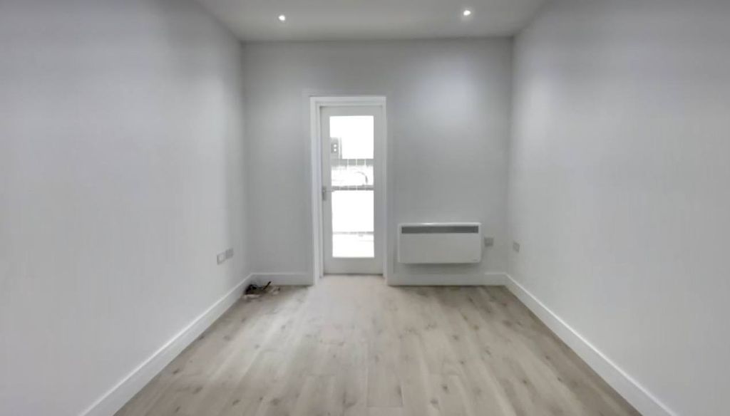 Property photo 3 of 4 Gallery