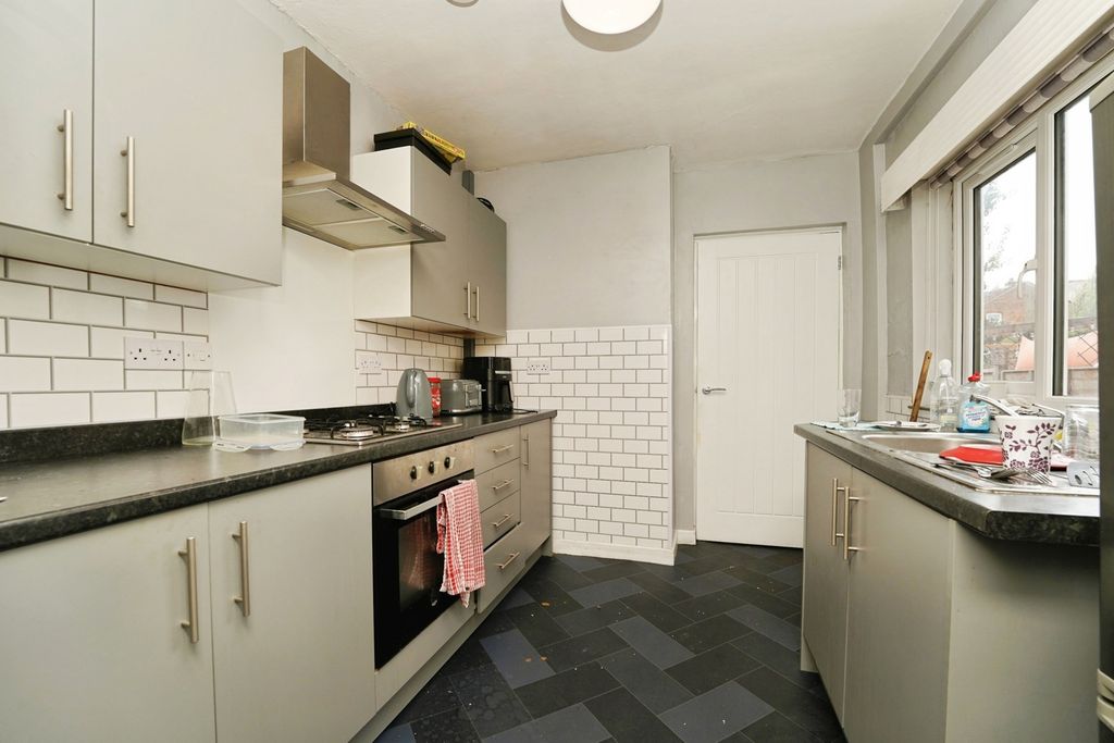 Property photo 3 of 14 Pbox-Img.Jpg