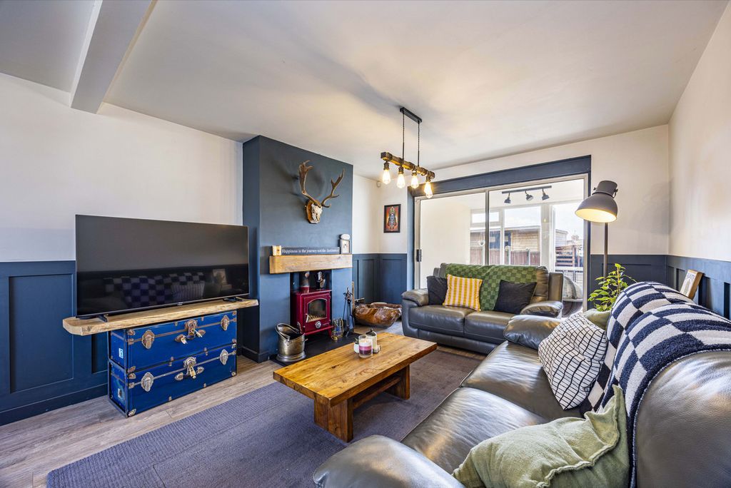 Property photo 2 of 15