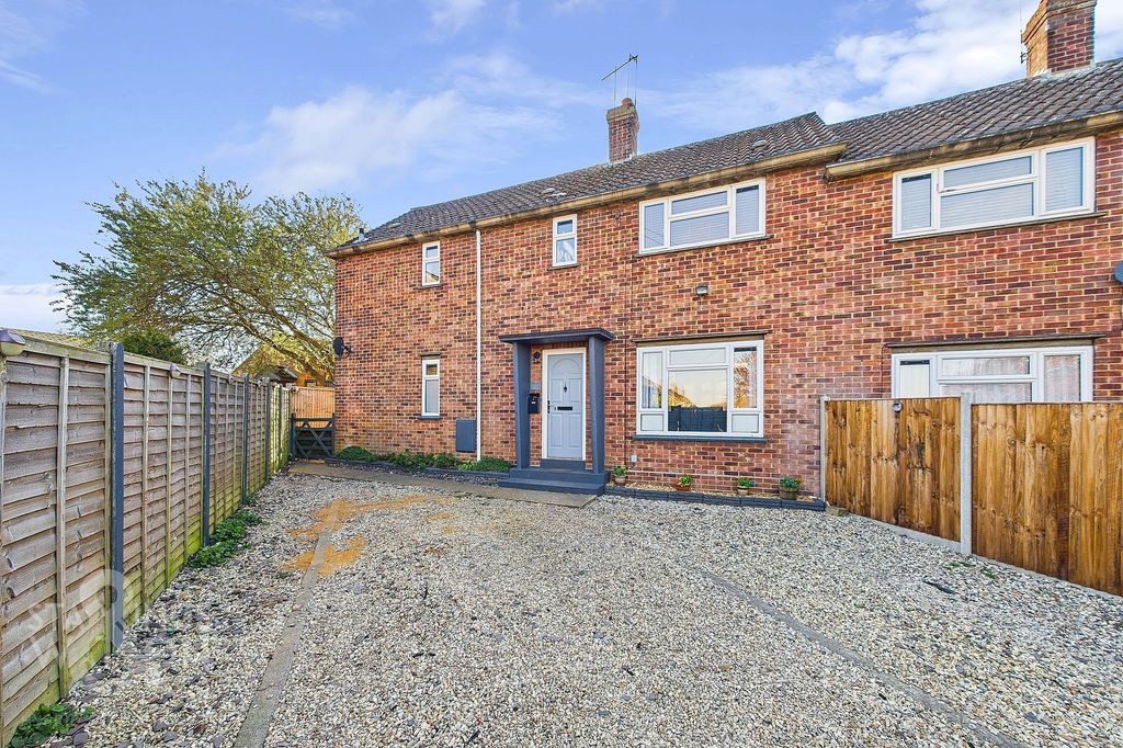 Property photo 1 of 26