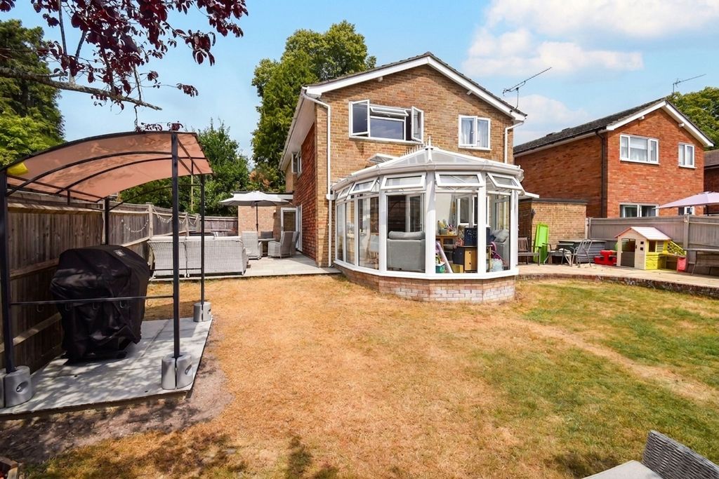 Property photo 3 of 17