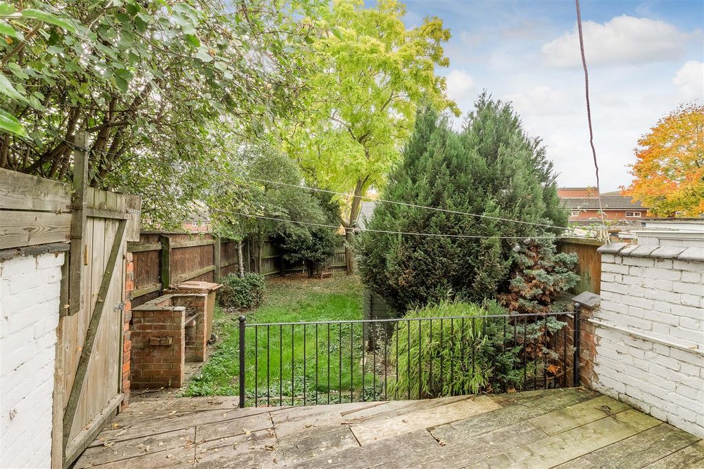 Property photo 2 of 15