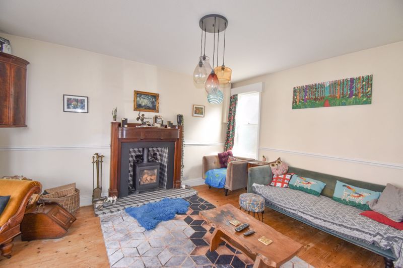 Property photo 3 of 11 Photo 3