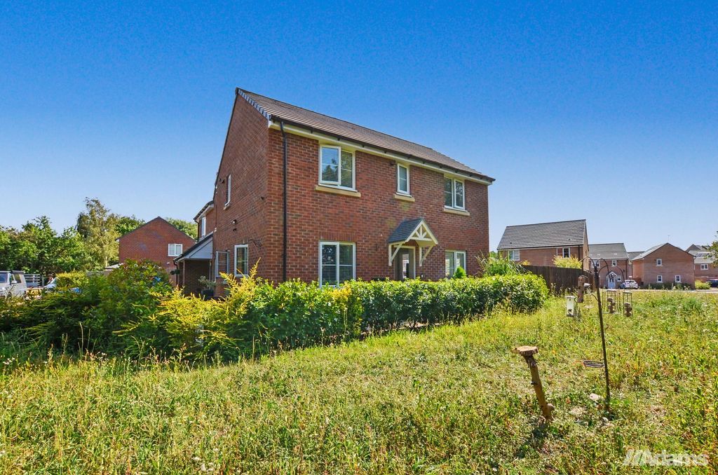 Property photo 1 of 35