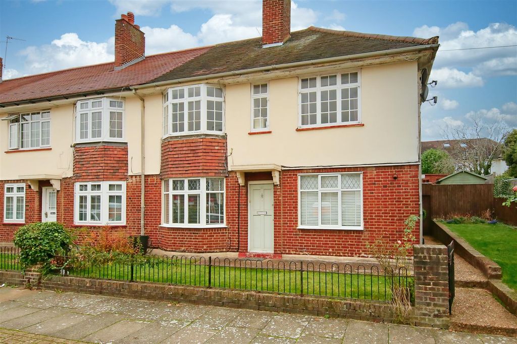 Property photo 3 of 11 61_Godley_Road_Image1_17666_4.Jpg