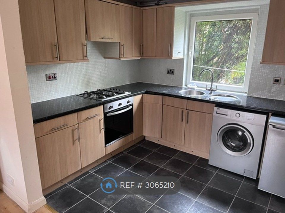 Property photo 2 of 29 Kitchen