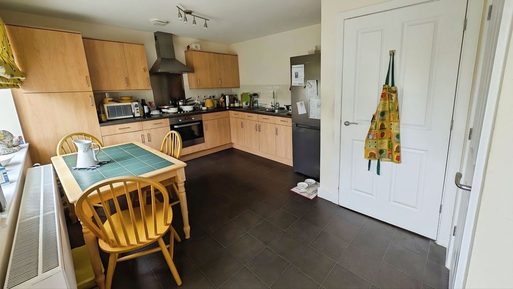 Property photo 3 of 13 Pbox-Img.Jpg