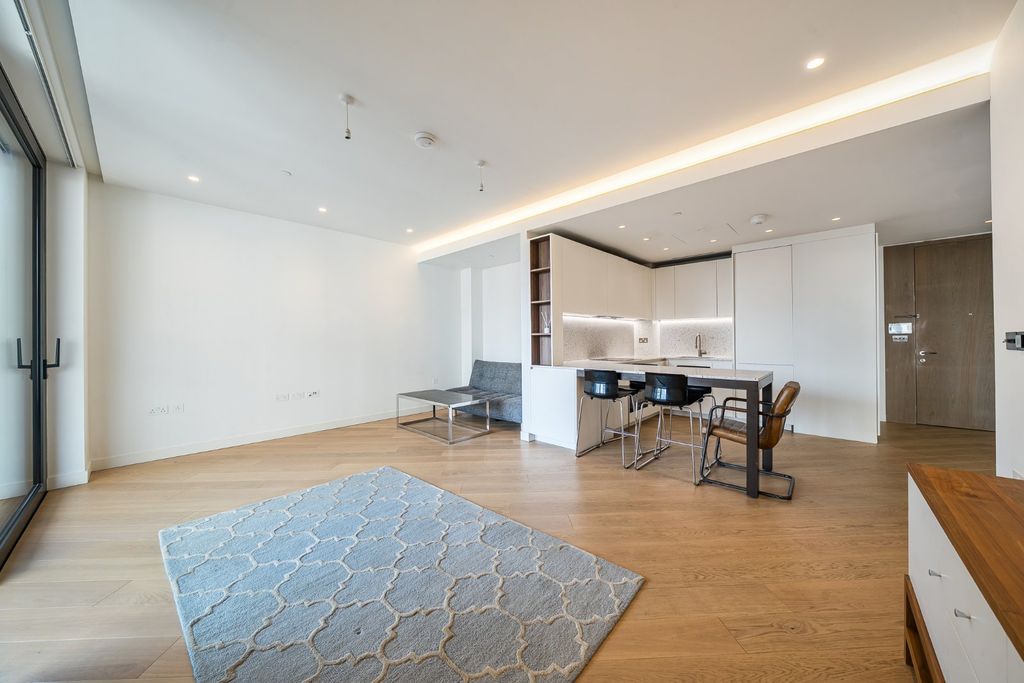 Property photo 3 of 17 Picture No. 23