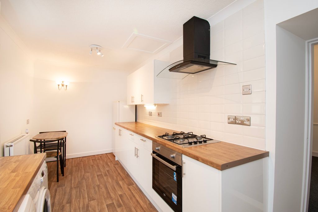 Property photo 3 of 22 Kitchen Diner